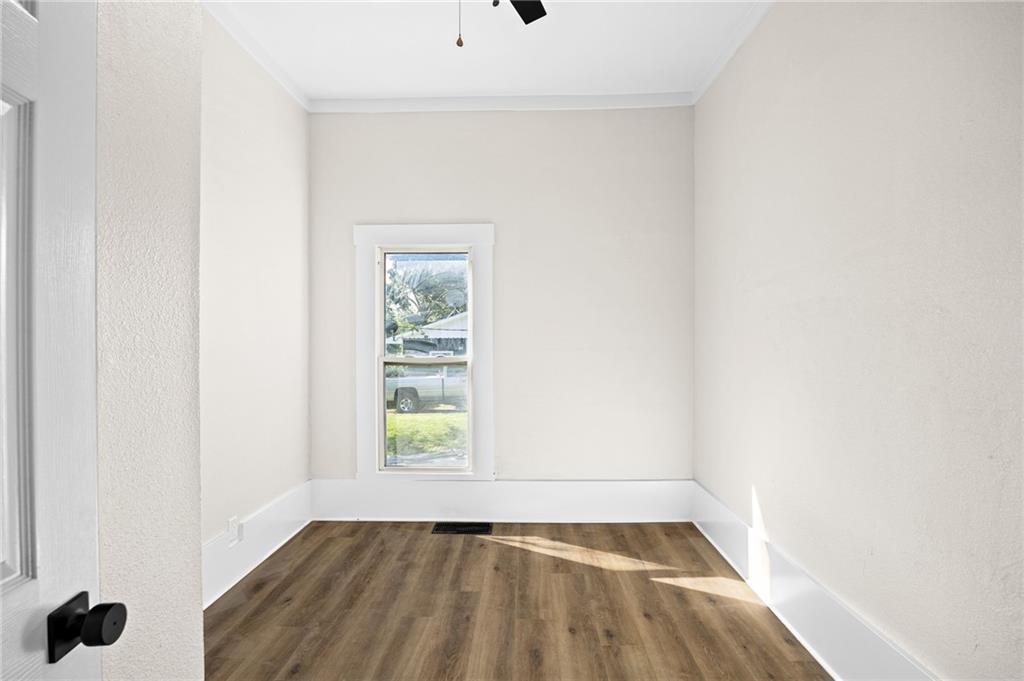 300 Maple Street Property Photo 13