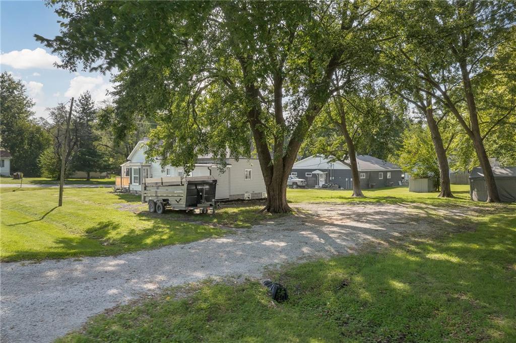 300 Maple Street Property Photo 20