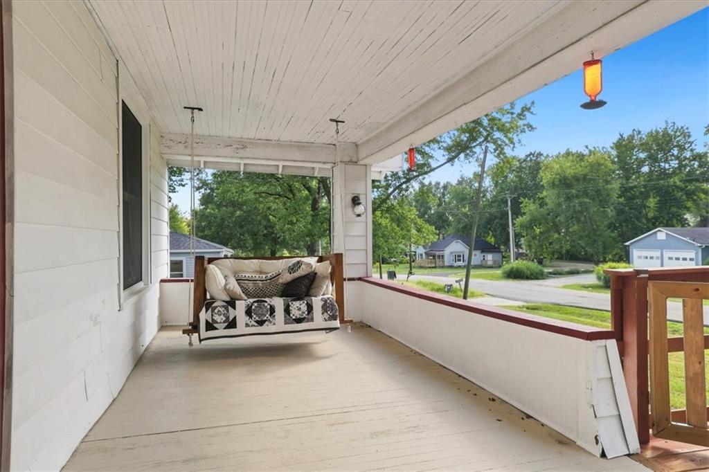 209 Maple Street Property Photo 3