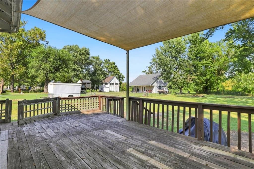 209 Maple Street Property Photo 18