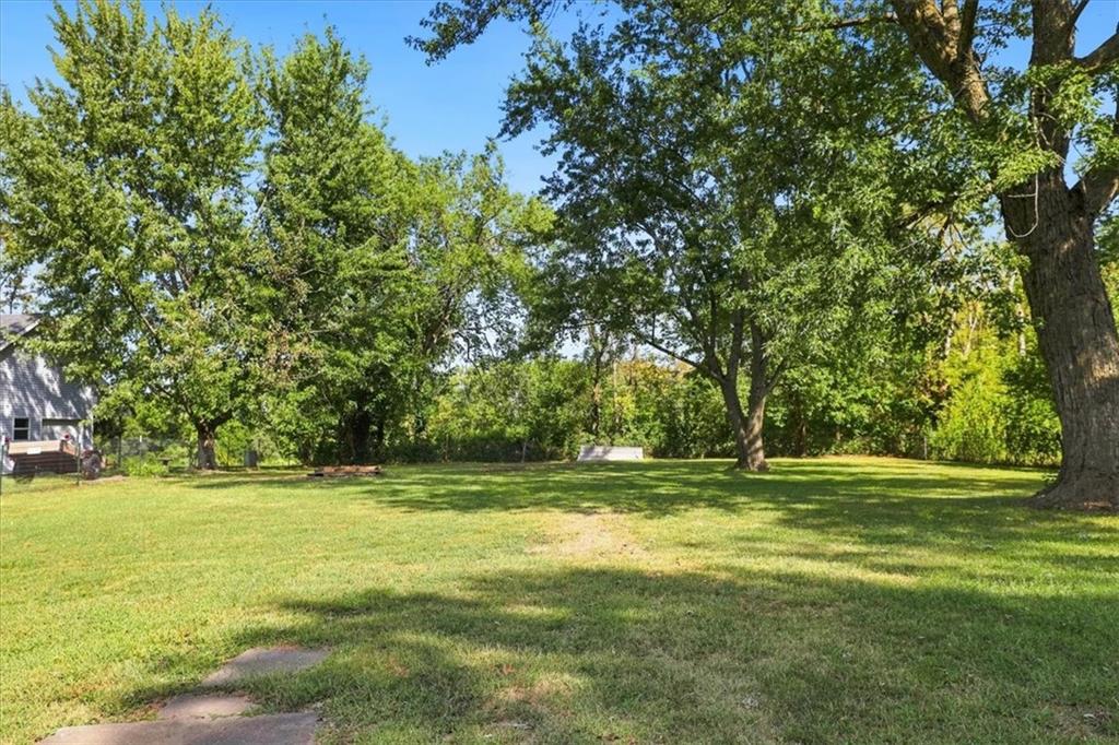 209 Maple Street Property Photo 21