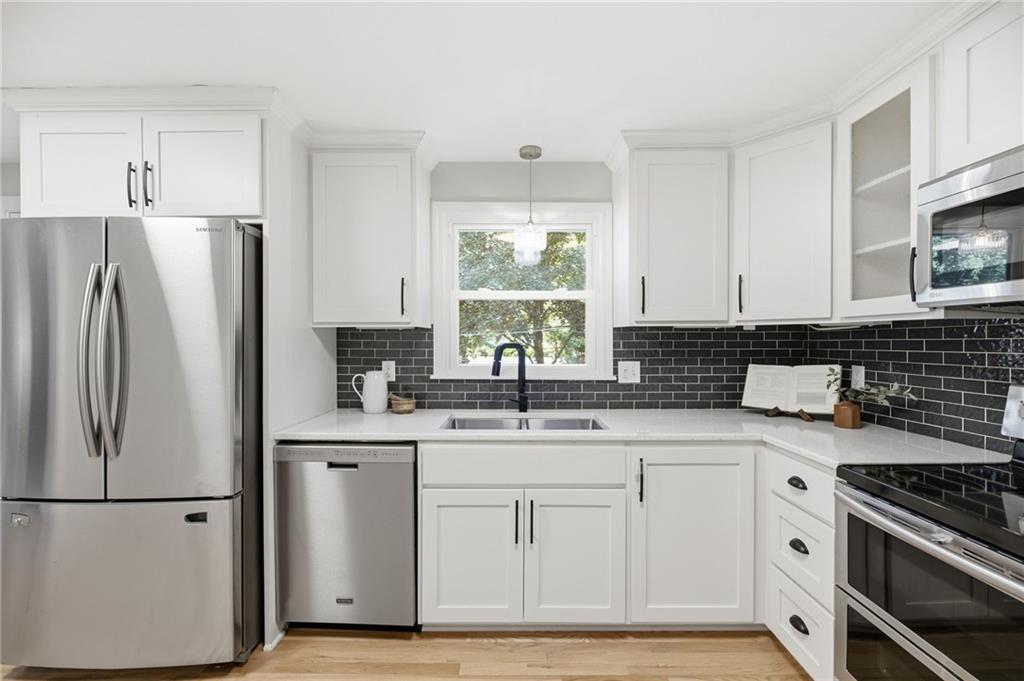 6624 Marty Street Property Photo 16