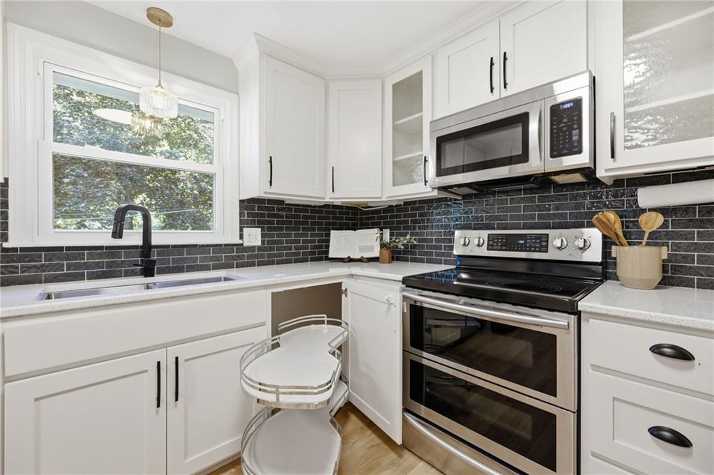 6624 Marty Street Property Photo 17