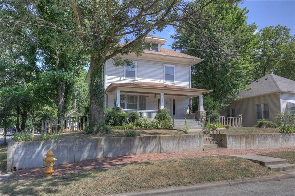 124 W Monroe Street Property Photo 5