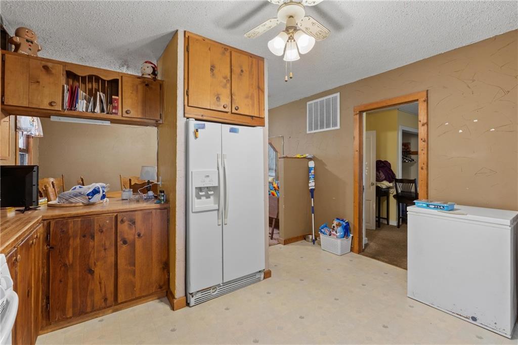 509 N State Street Property Photo 12