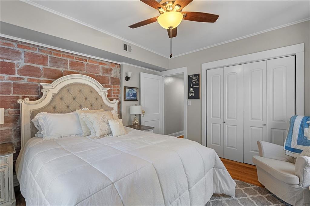 4506 Jc Nichols Parkway Property Photo 16
