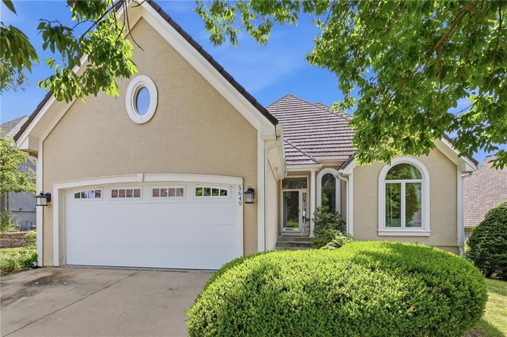 5649 NE Northgate Crossing