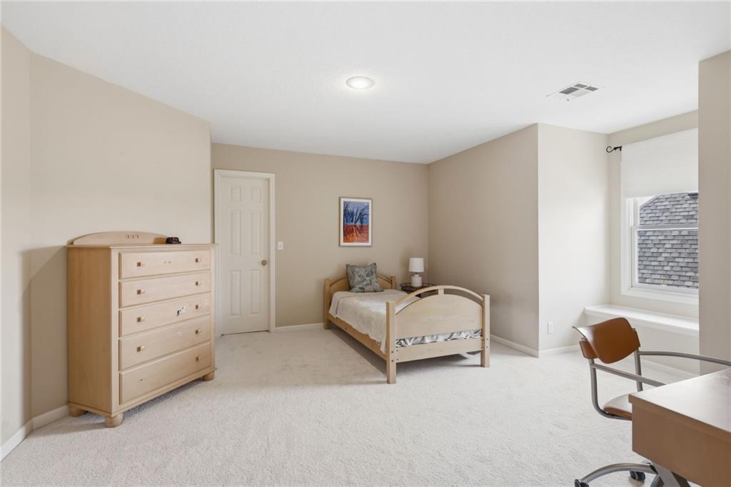 5649 Ne Northgate Crossing Property Photo 42
