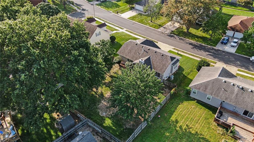 107 Nw Leann Drive Property Photo 8