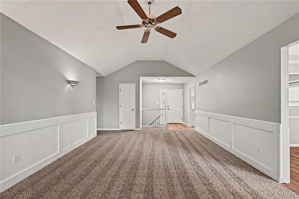 107 Nw Leann Drive Property Photo 10