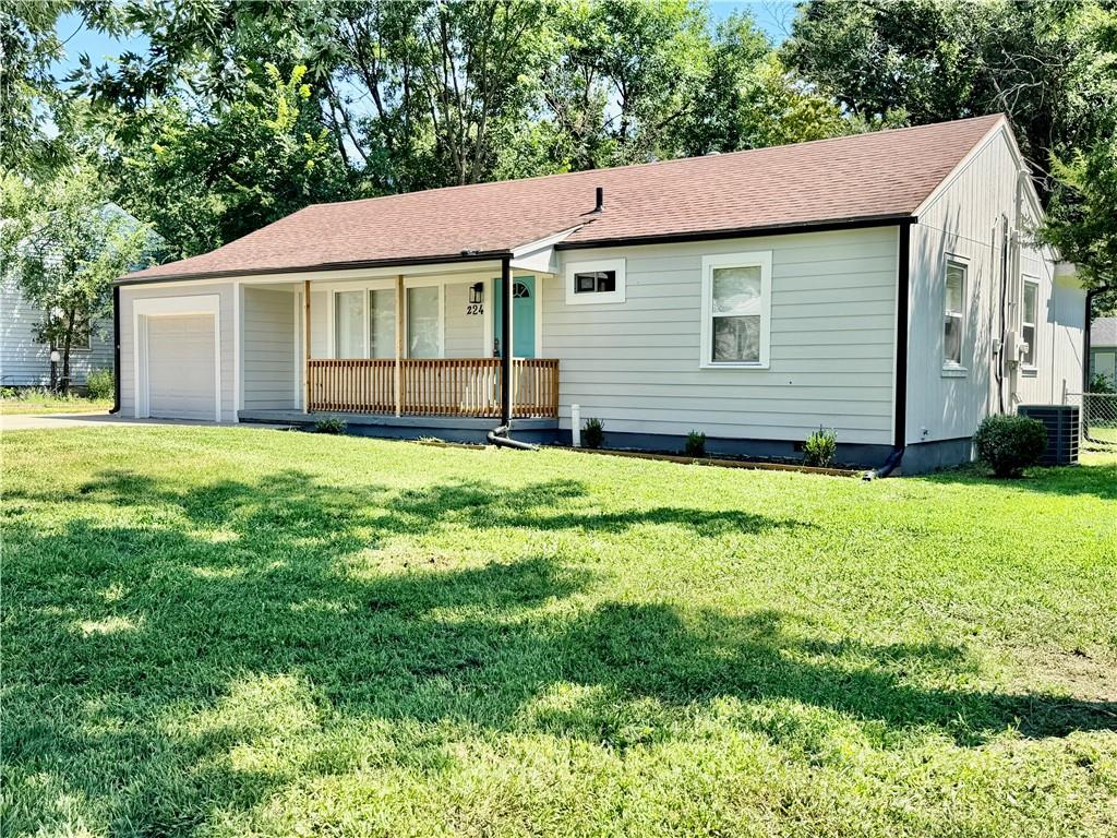 224 S Central Street Property Photo 1