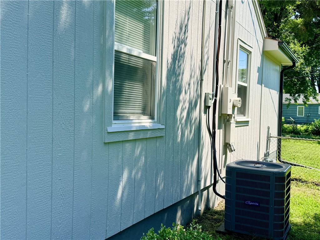 224 S Central Street Property Photo 23
