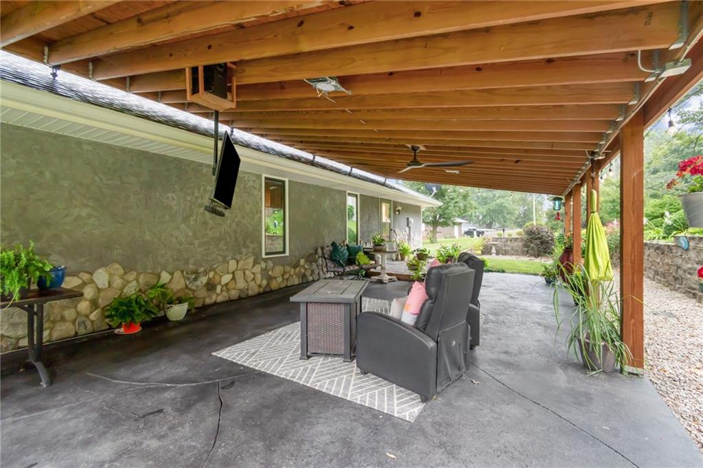 1006 Garner Street Property Photo 31