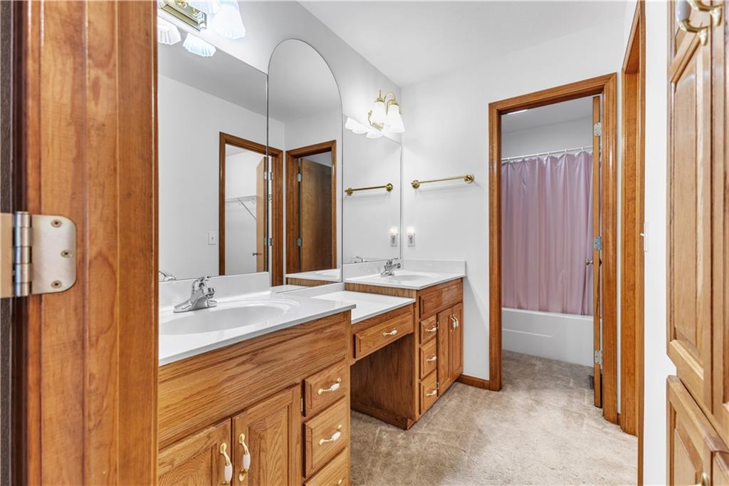 4909 Ashbey Drive Property Photo 29
