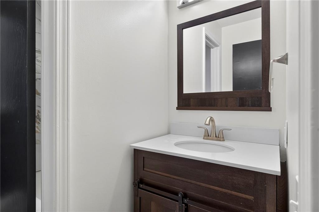 12918 Sycamore Avenue Property Photo 23