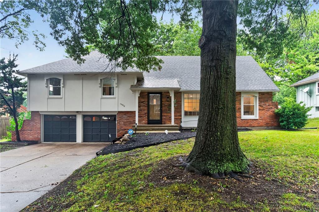 12918 Sycamore Avenue Property Photo 34