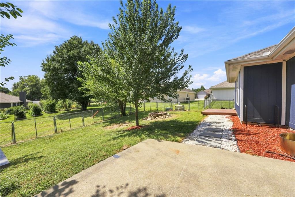 1002 N Hampton Drive Property Photo 19