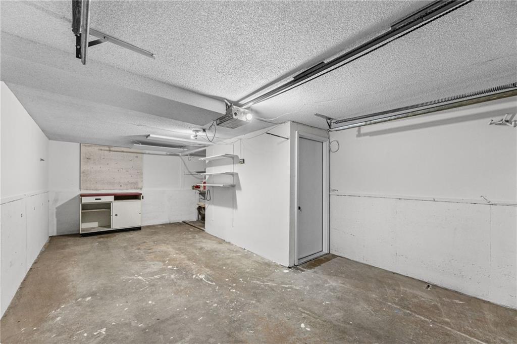 1926 E Cedar Street Property Photo 23