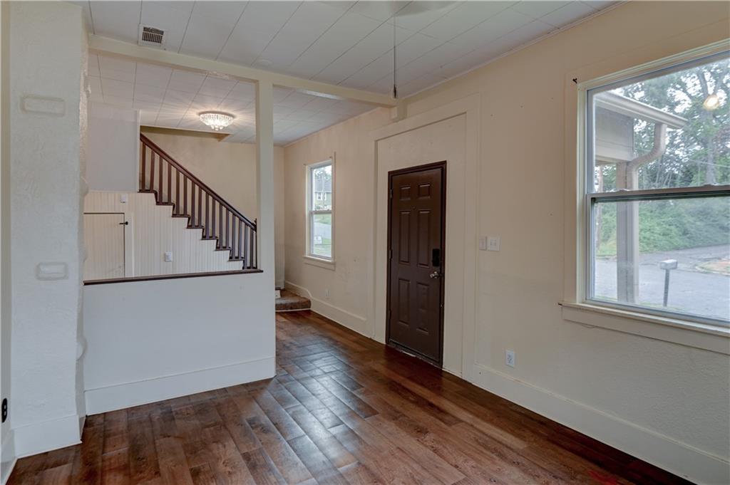 931 Kickapoo Street Property Photo 5