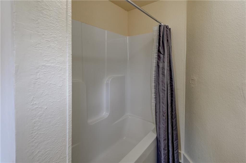 931 Kickapoo Street Property Photo 14
