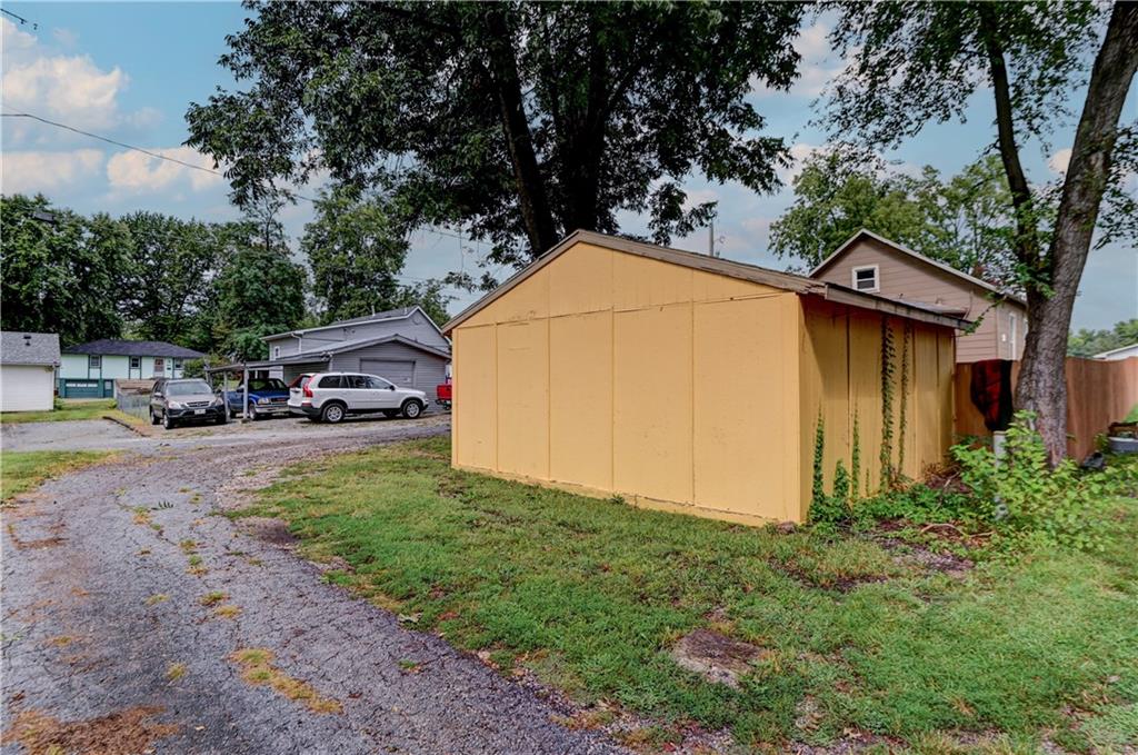 931 Kickapoo Street Property Photo 28