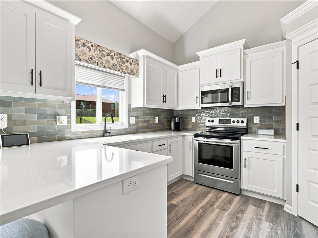 800 Wright Street Property Photo 6