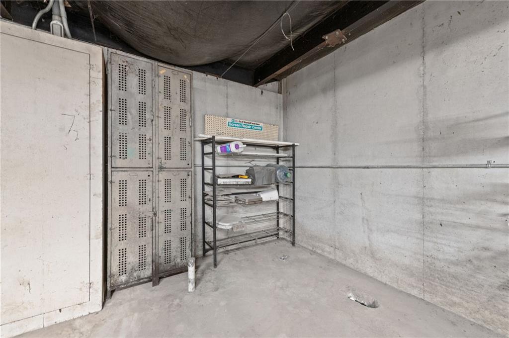 8898 Albany Road Property Photo 33