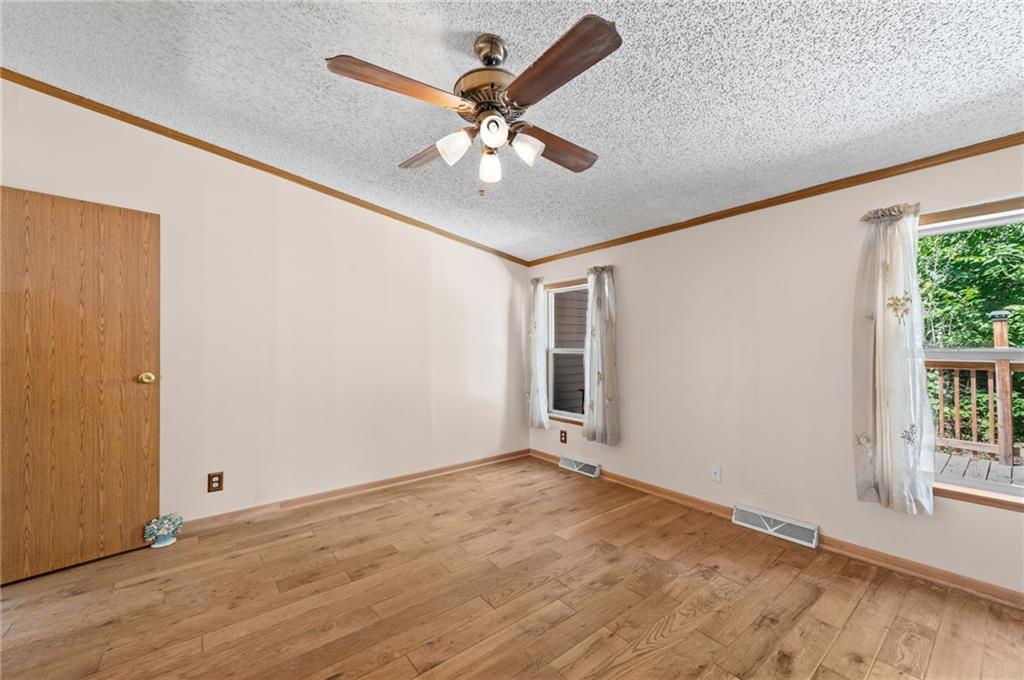 8898 Albany Road Property Photo 37