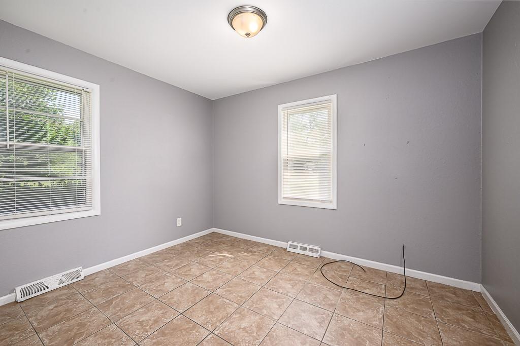 8213 Ruskin Way Property Photo 11