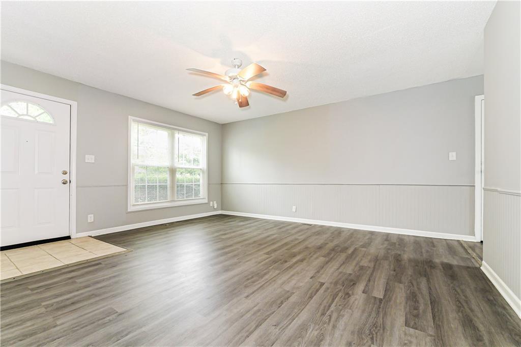 807 N Ponca Drive Property Photo 3