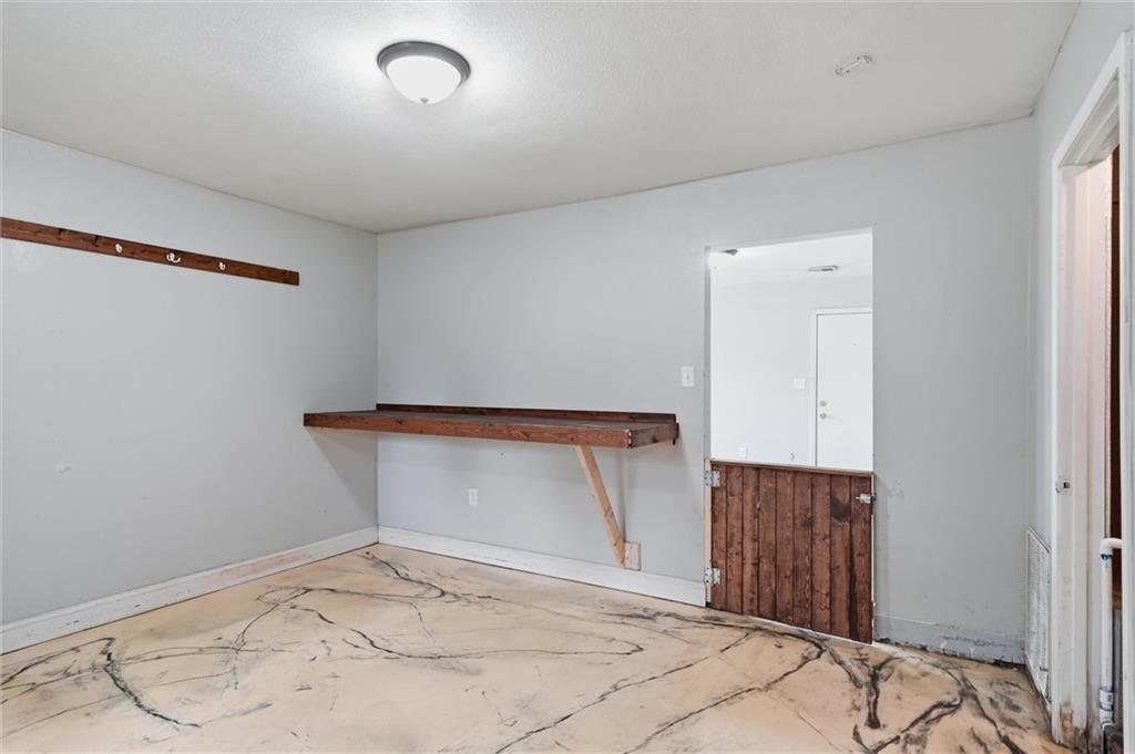 306 W Walnut Street Property Photo 14