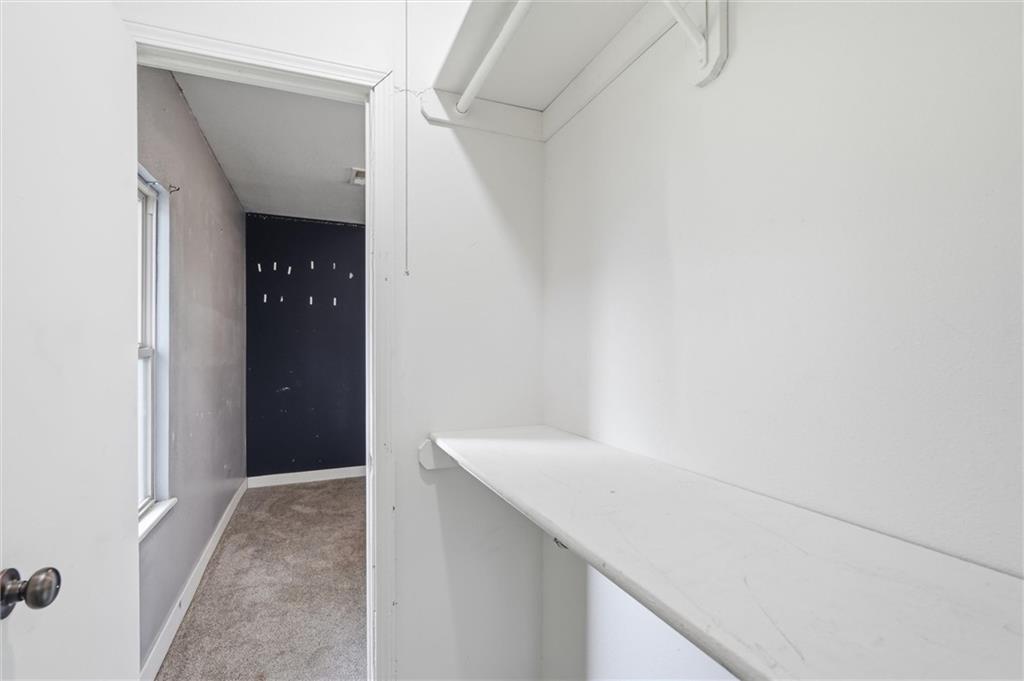 306 W Walnut Street Property Photo 18