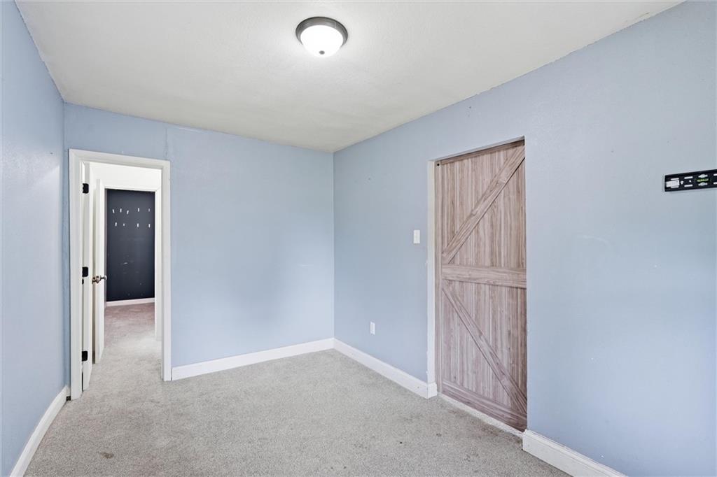 306 W Walnut Street Property Photo 24