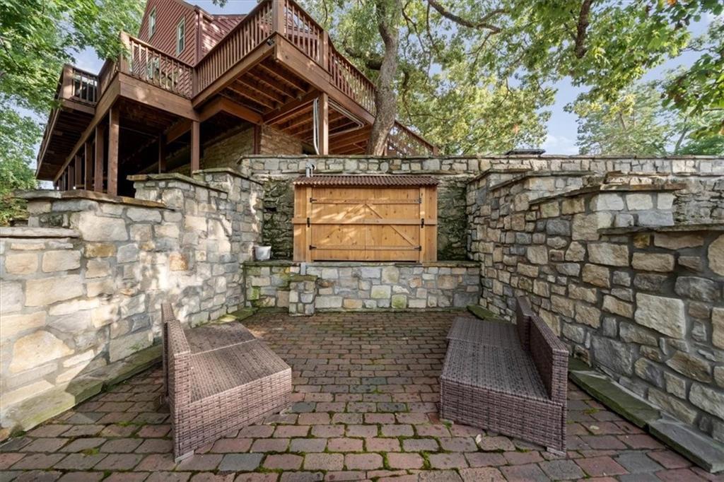 1 Anchor Drive Property Photo 30
