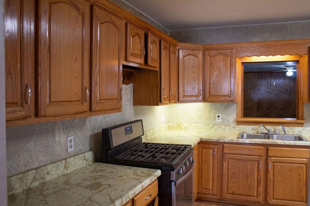 102 Warwick Road Property Photo 7