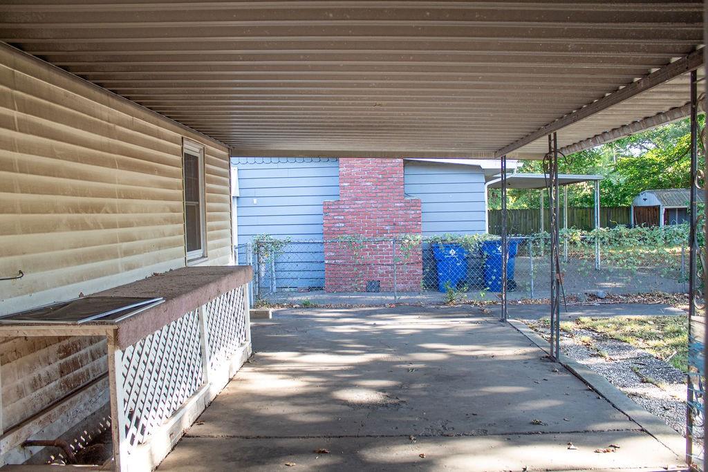 102 Warwick Road Property Photo 25