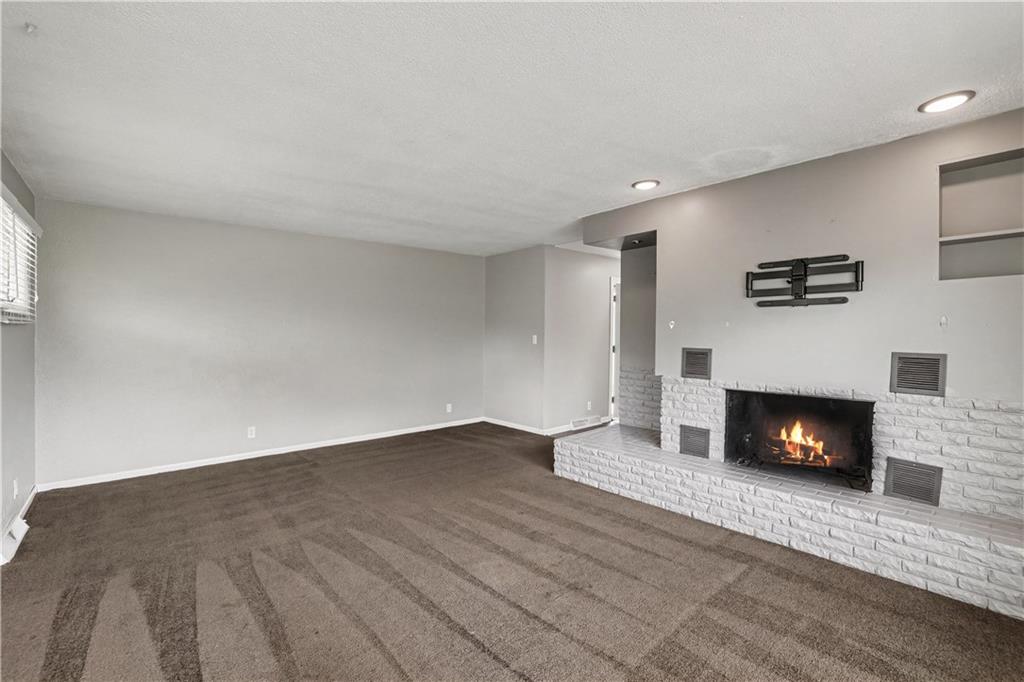 16 Overhill Drive Property Photo 7