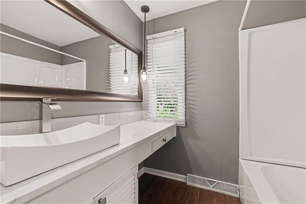 16 Overhill Drive Property Photo 14