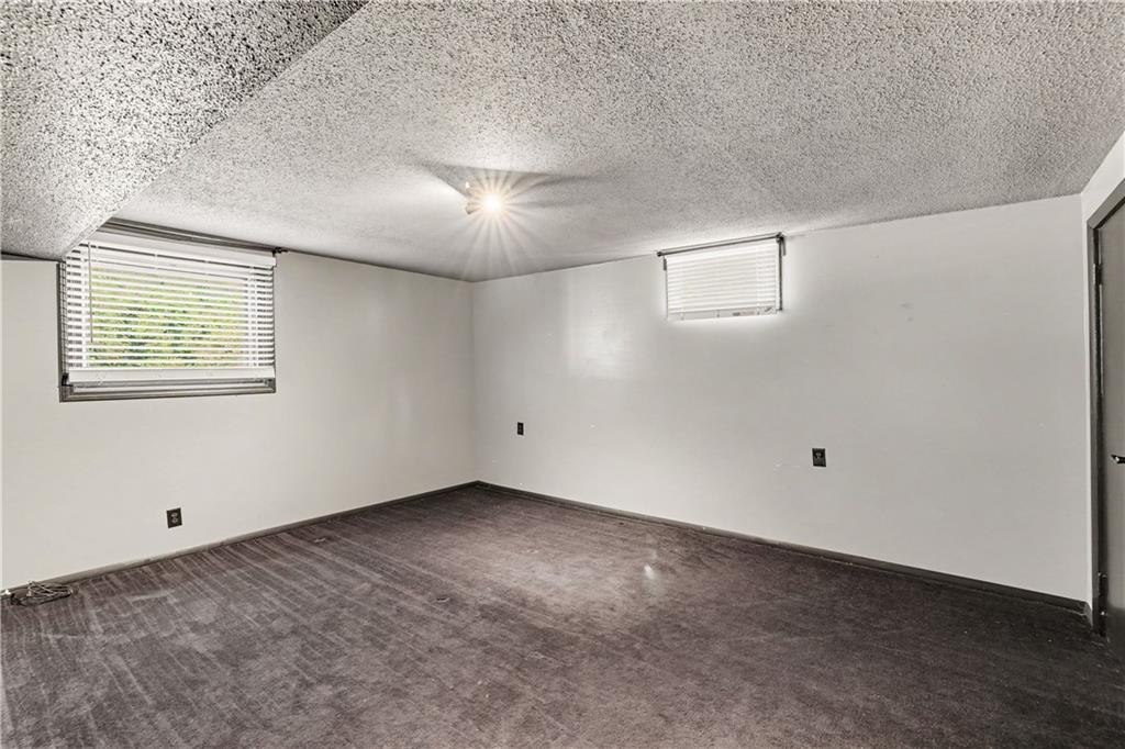 16 Overhill Drive Property Photo 19