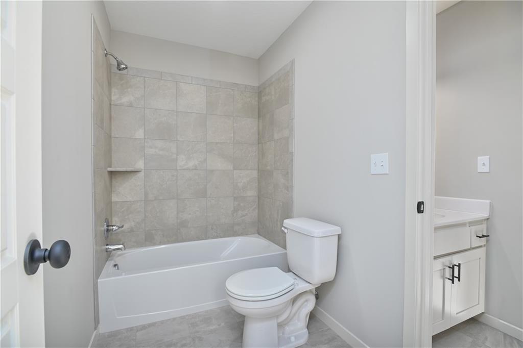 2243 W Elm Terrace Property Photo 46