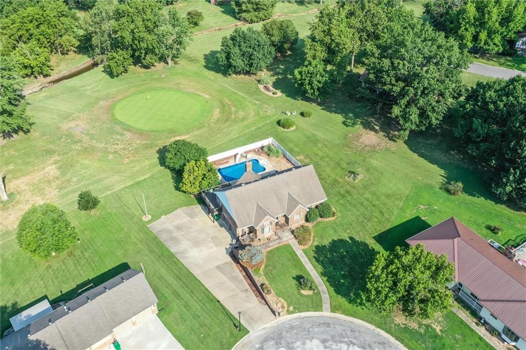 6 Willowgreen Drive Property Photo 6