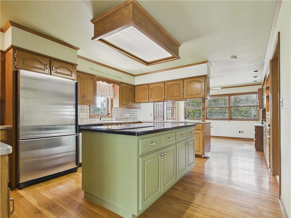 6 Willowgreen Drive Property Photo 16