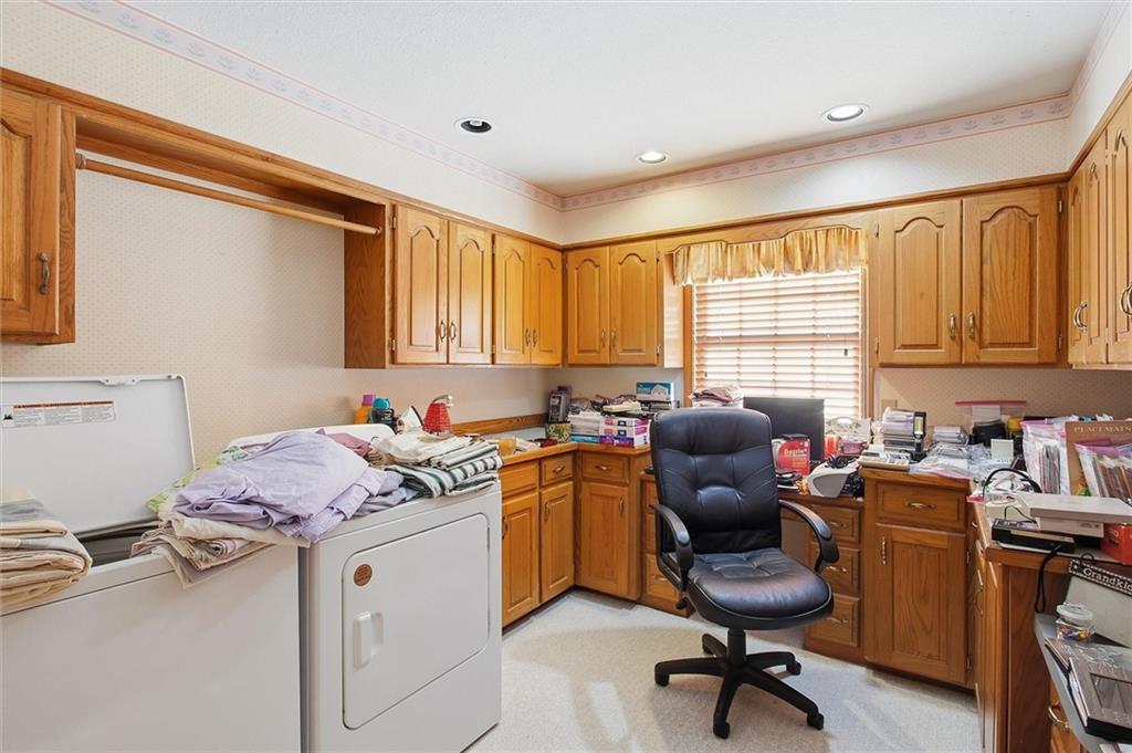 6 Willowgreen Drive Property Photo 27