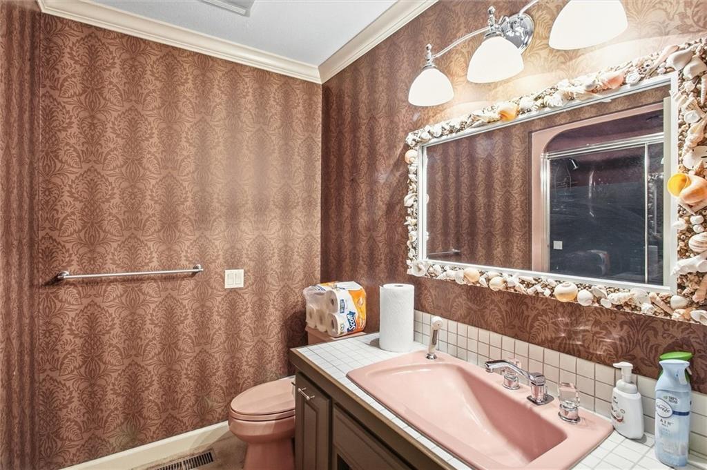 6 Willowgreen Drive Property Photo 28