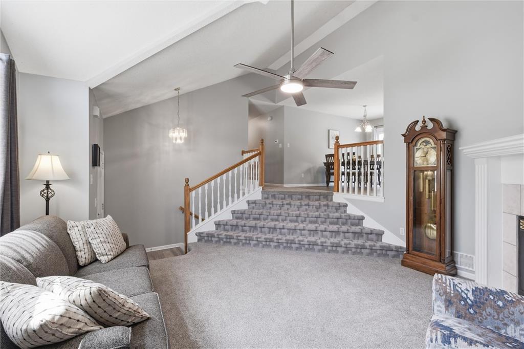 13710 Hunter Drive Property Photo 4