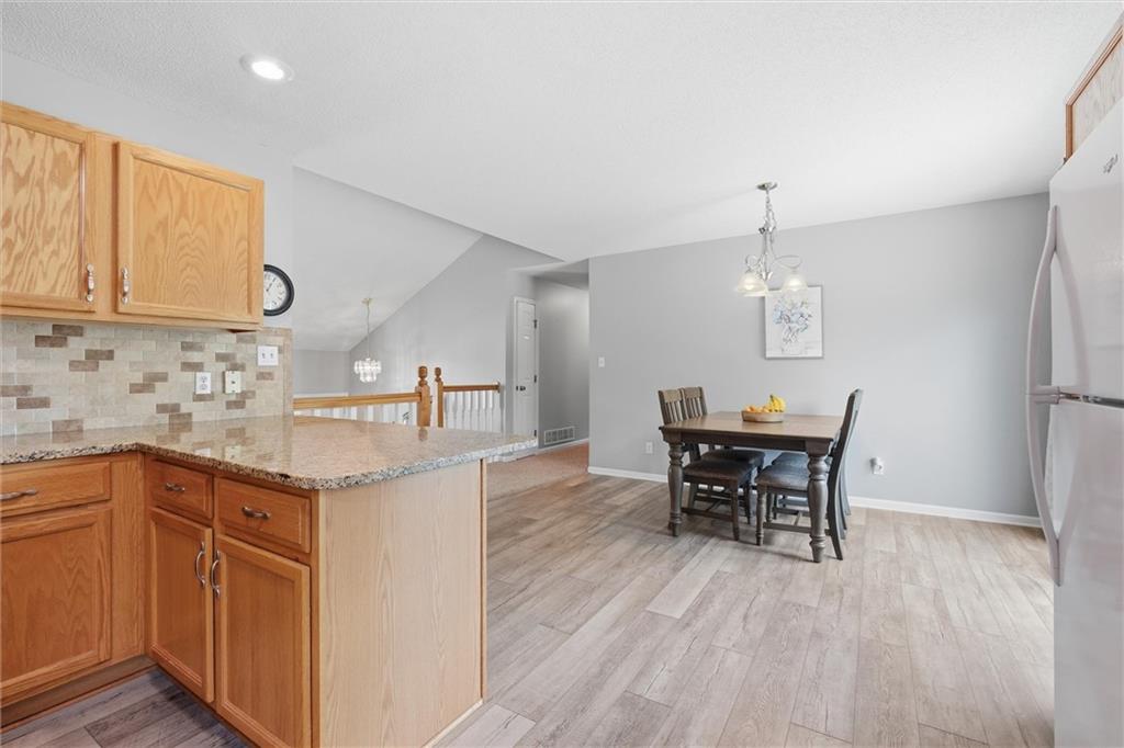 13710 Hunter Drive Property Photo 14