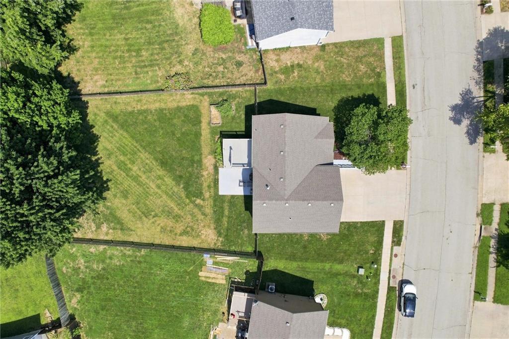 13710 Hunter Drive Property Photo 40