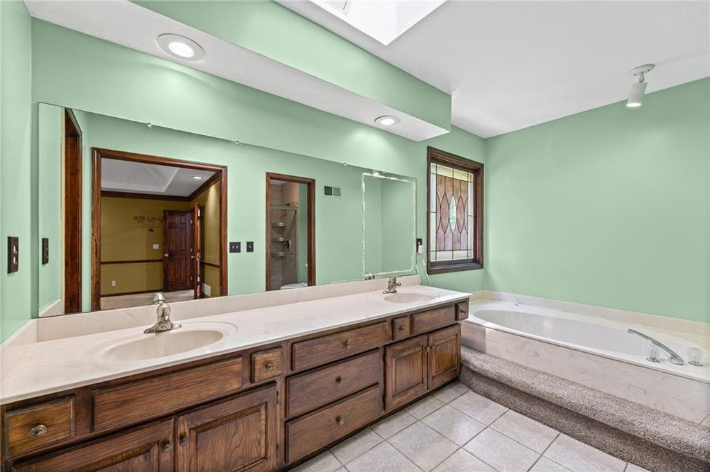 6209 Nw 77th Street Property Photo 33