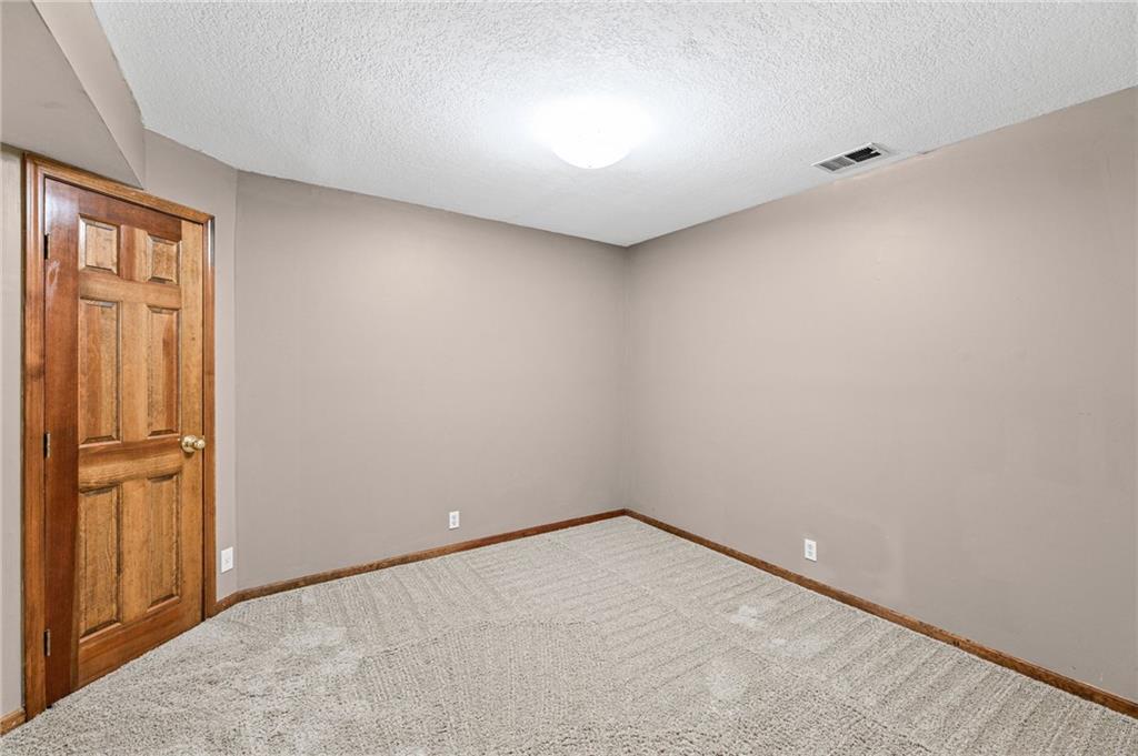 6209 Nw 77th Street Property Photo 45