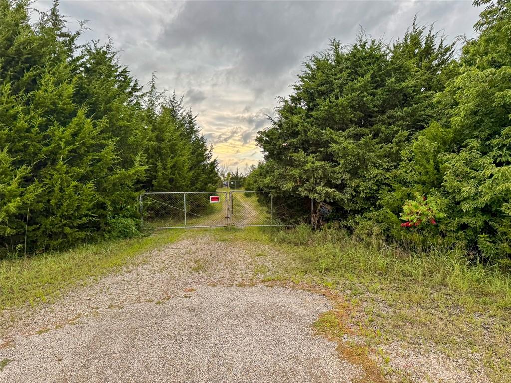 27597 Thomas Road Property Photo 7